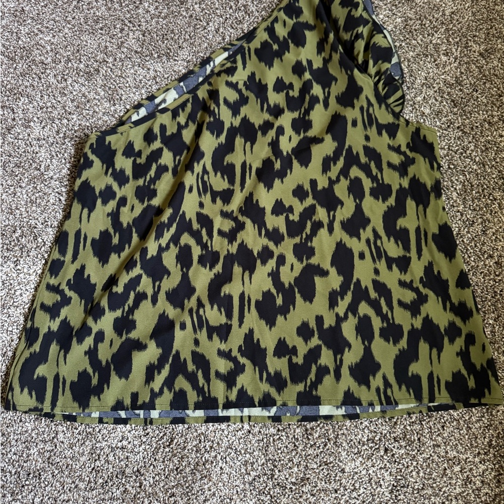 One-Shoulder Leopard Print Top